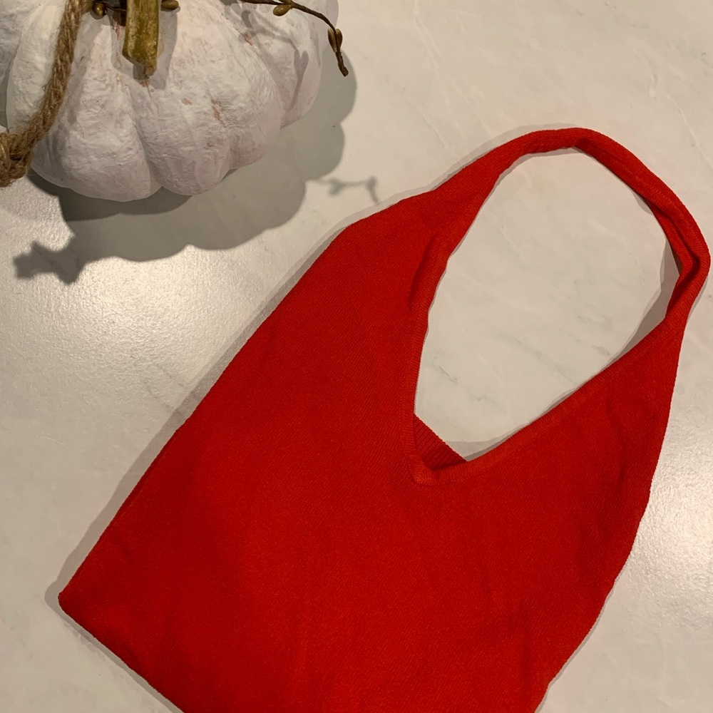 ❤️ Moda International Red Halter Top